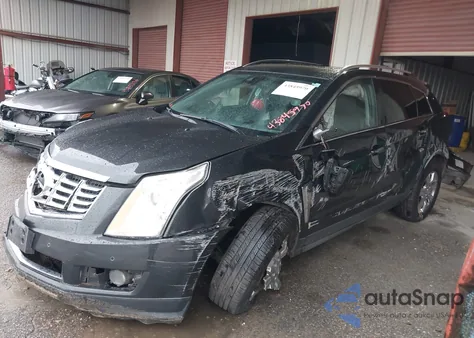 2015 Cadillac Srx Luxury Collection z USA, uszkodzony, nr VIN 3GYFNEE30FS556977